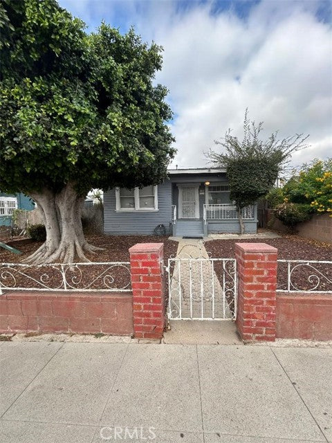 1143  S Grande Vista Ave, Los Angeles, CA 90023 - Beds: 3 - Baths: 2