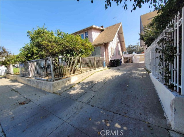 2920  Van Buren Pl, Los Angeles, CA 90007, - Beds: 4 - Baths: 2