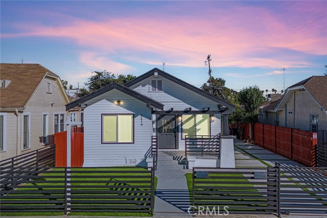 5414 5416 3rd Ave Ave, Los Angeles, CA 90043 - Beds: 3 - Baths: 3