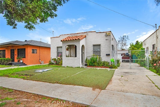 611  W 91st St, Los Angeles, CA 90044 - Beds: 3 - Baths: 2