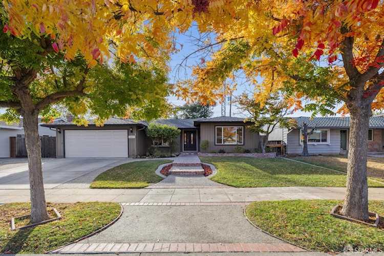 4053 Woodford Drive, San Jose, CA 95124 - 4 Beds - 2 Baths - 2,047 Sq.Ft