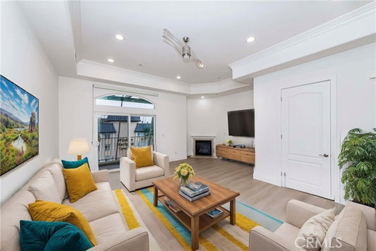 309  S Mariposa Ave #301, Los Angeles, CA 90020 - Beds: 2 - Baths: 3