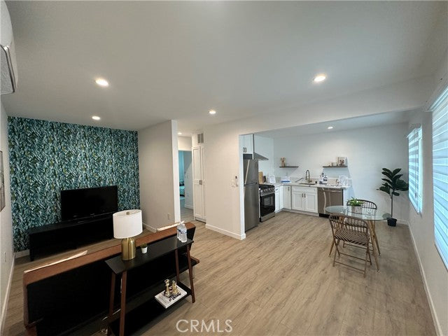 3160  Warwick Ave #4, Los Angeles, CA 90032, - Beds: 2 - Baths: 1