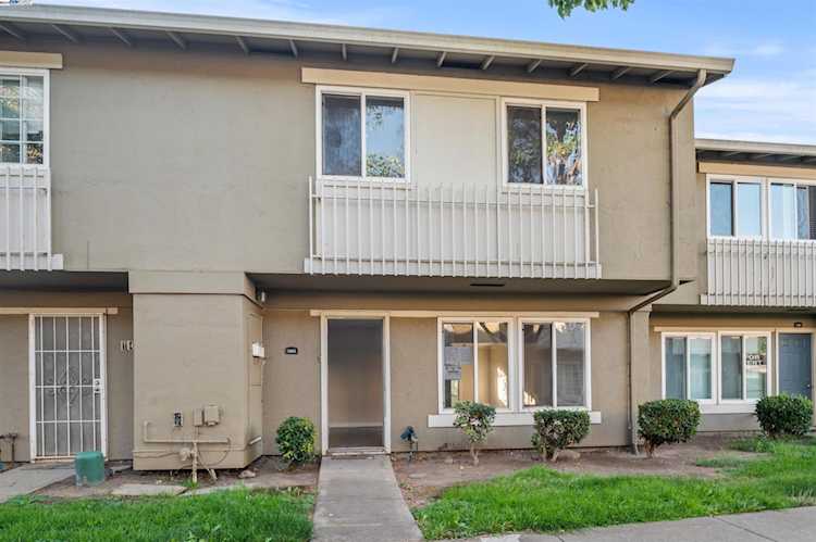 1491 Carmen Ct, San Jose, CA 95121 - 4 Beds - 2 Baths - 1,474 Sq.Ft