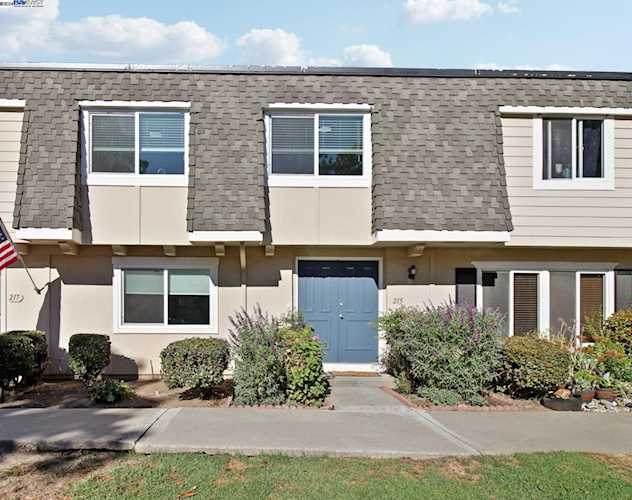 215 Fairway Glen Ln, San Jose, CA 95139 - 3 Beds - 3 Baths - 1,656 Sq.Ft