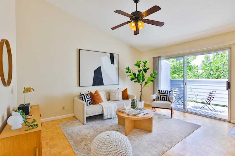 500 Shadowgraph Drive, San Jose, CA 95110 - 2 Beds - 2 Baths - 871 Sq.Ft