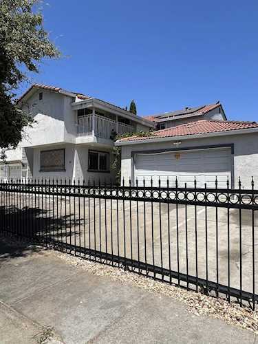 60 N Capitol Avenue, San Jose, CA 95127 - 7 Beds - 3 Baths - 2,374 Sq.Ft