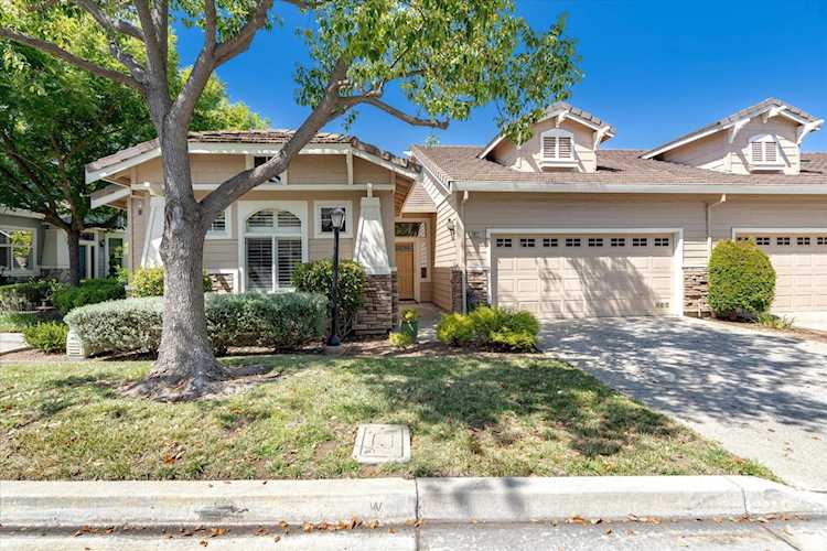 2022 Carignan Way, San Jose, CA 95135 - 3 Beds - 2 Baths - 1,746 Sq.Ft