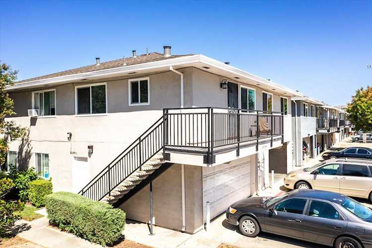 204 Coy Drive #4, San Jose, CA 95123 - 2 Beds - 1 Baths - 798 Sq.Ft