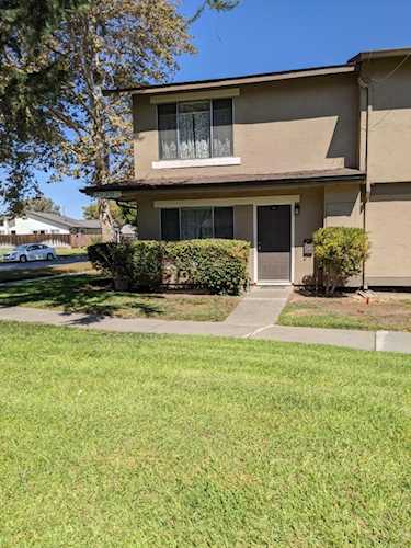 212 Litchi Grove Court, San Jose, CA 95123 - 2 Beds - 1 Baths - 950 Sq.Ft