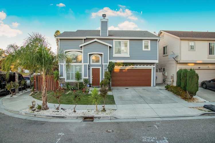 249 Packing Place, San Jose, CA 95116 - 3 Beds - 2 Baths - 1,442 Sq.Ft