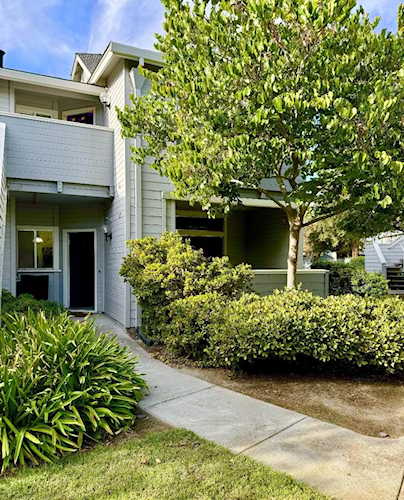 430 Shadowgraph Drive, San Jose, CA 95110 - 2 Beds - 2 Baths - 871 Sq.Ft