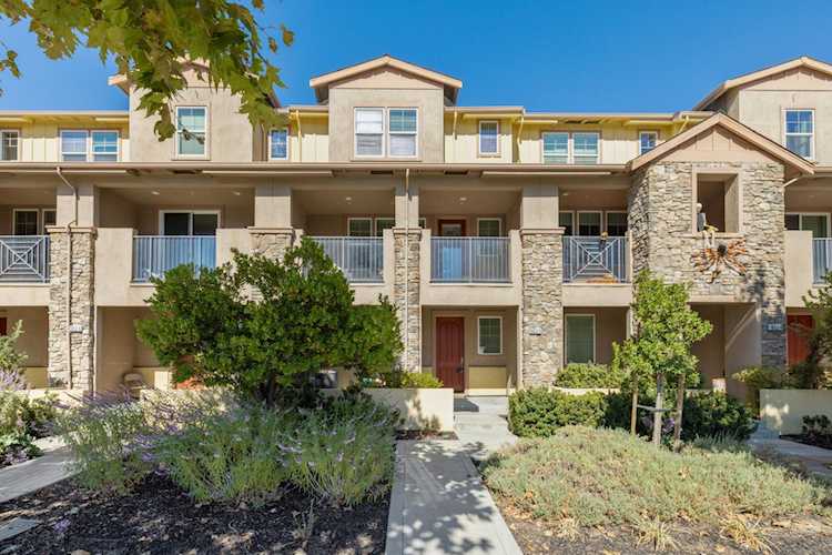 1653 Hillsdale Avenue #5, San Jose, CA 95124 - 4 Beds - 3 Baths - 2,053 Sq.Ft