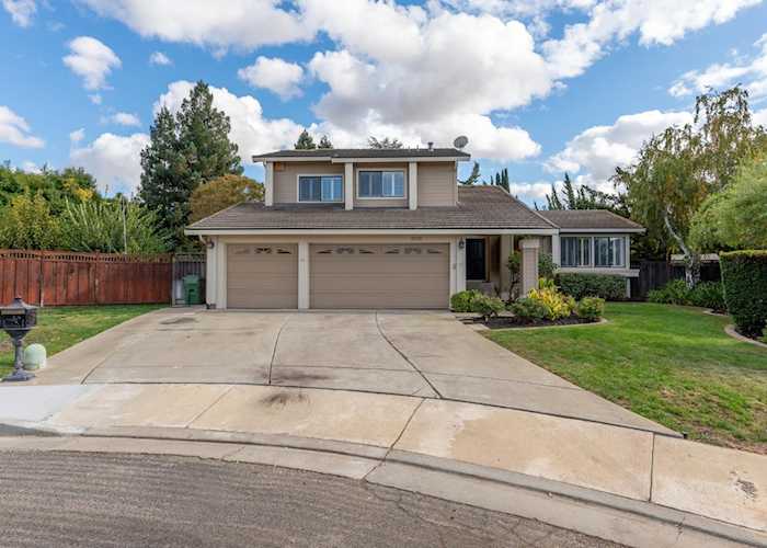 3020 Lake Estates Court, San Jose, CA 95135 - 4 Beds - 3 Baths - 2,187 Sq.Ft