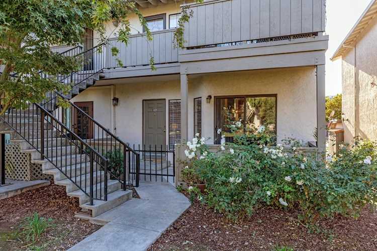 400 Kenbrook Circle, San Jose, CA 95111 - 2 Beds - 1 Baths - 880 Sq.Ft