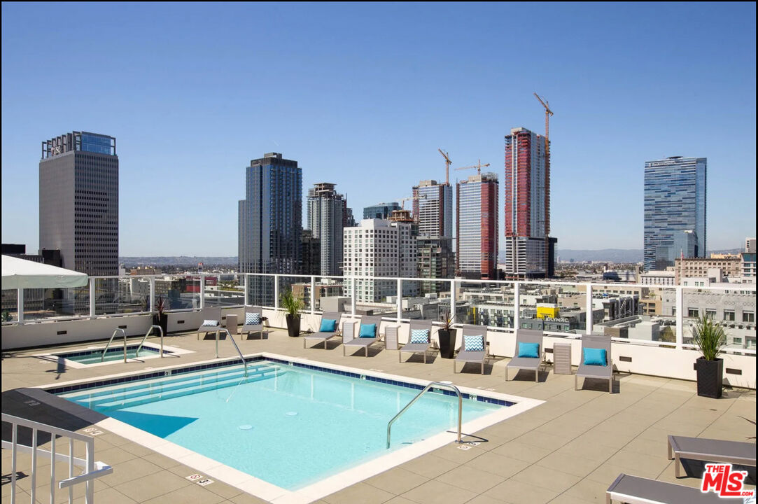 939  S Broadway St #409, Los Angeles, CA 90015, - Beds: 1 - Baths: 1