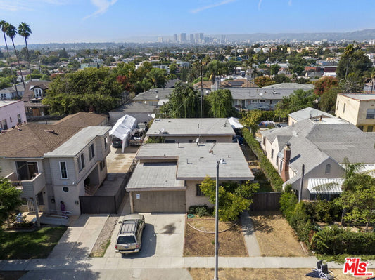 1867  S Cochran Ave, Los Angeles, CA 90019, - Beds: 3 - Baths: 2