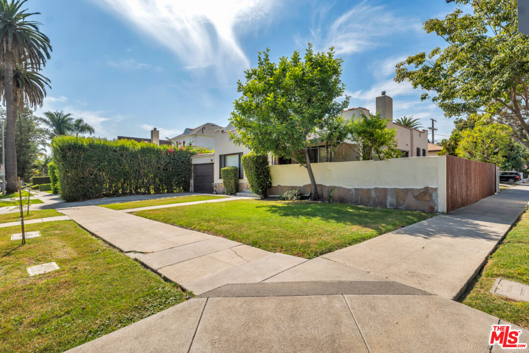 7262  Waring Ave, Los Angeles, CA 90046, - Beds: 6 - Baths: 4