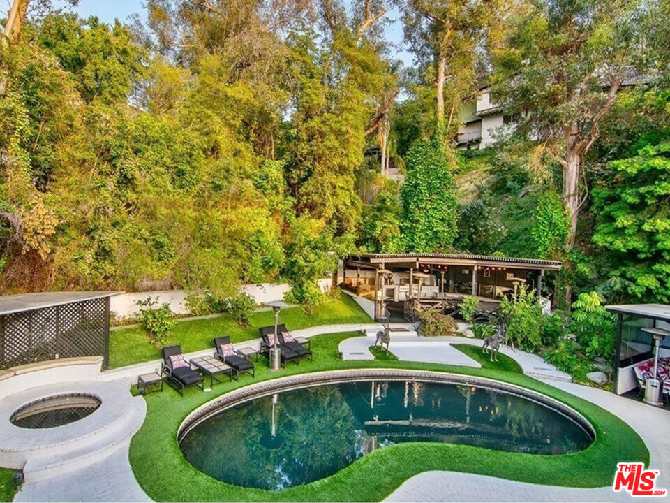 7475  Mulholland Dr, Los Angeles, CA 90046, - Beds: 5 - Baths: 4