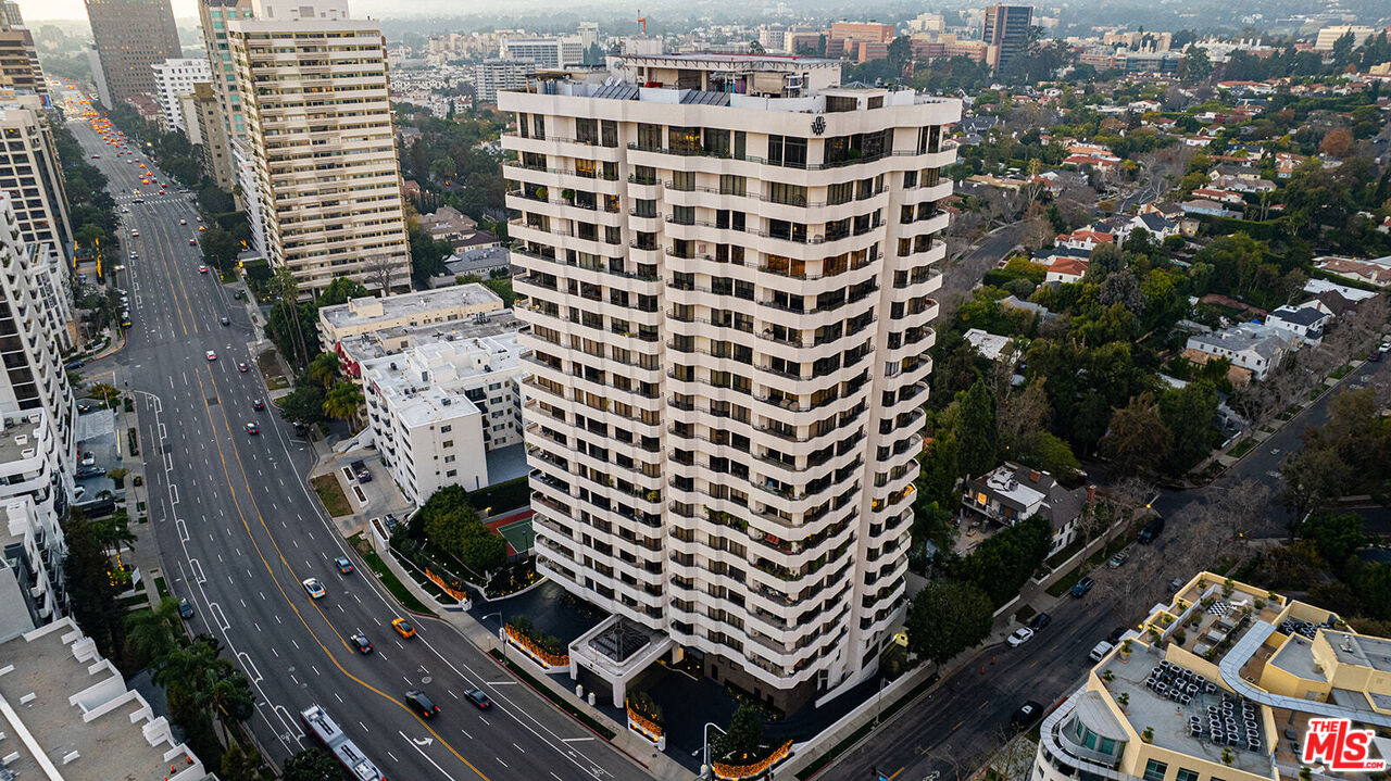 10601  Wilshire Blvd #1502, Los Angeles, CA 90024, - Beds: 2 - Baths: 3