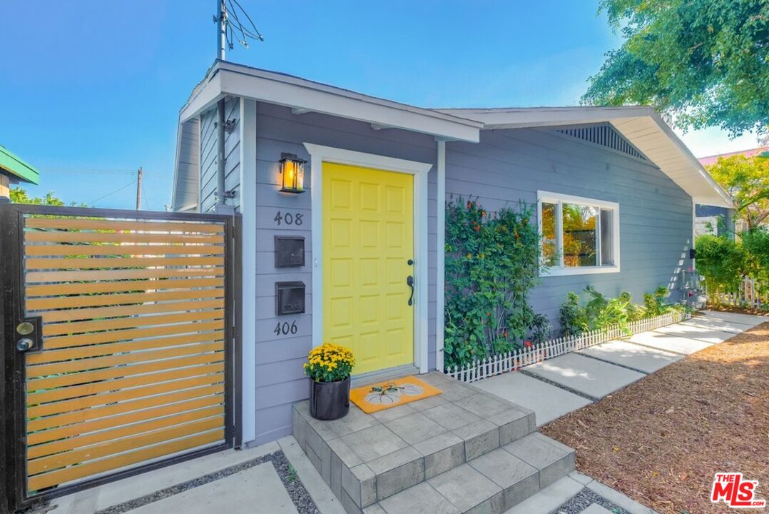 406  N Benton Way, Los Angeles, CA 90026, - Beds: 3 - Baths: 4