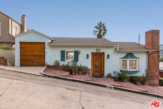 2419  Lanterman Ter, Los Angeles, CA 90039, - Beds: 2 - Baths: 2