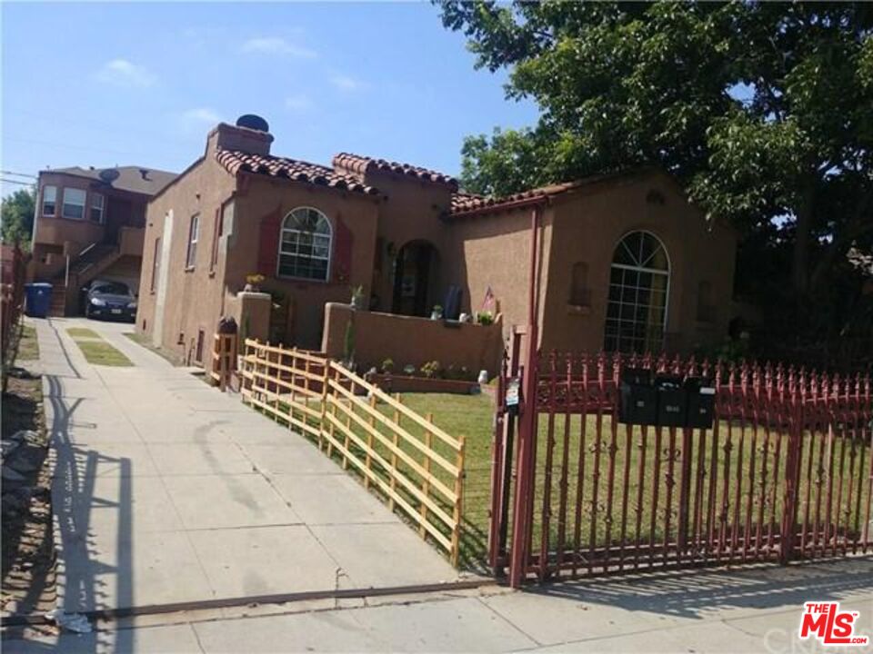 122  W 110th St, Los Angeles, CA 90061, - Beds: 5 - Baths: 4