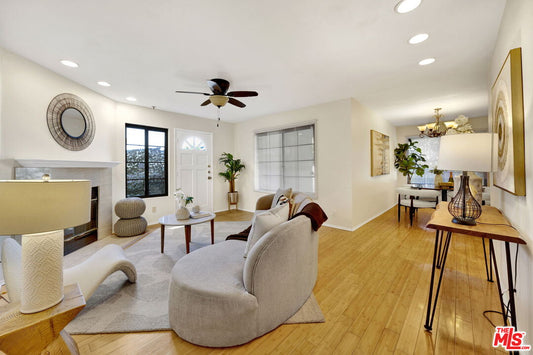 102  N Sweetzer Ave #106, Los Angeles, CA 90048, - Beds: 2 - Baths: 3