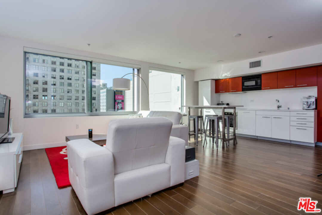 901  S Flower St #513, Los Angeles, CA 90015 - Beds: 1 - Baths: 1