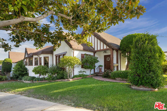 800  S Citrus Ave, Los Angeles, CA 90036 - Beds: 4 - Baths: 3