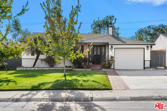 8801  Bleriot Ave, Los Angeles, CA 90045 - Beds: 3 - Baths: 1