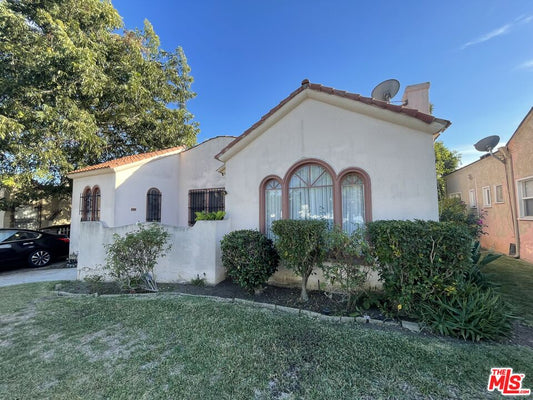 1942  W 76th St, Los Angeles, CA 90047 - Beds: 3 - Baths: 1