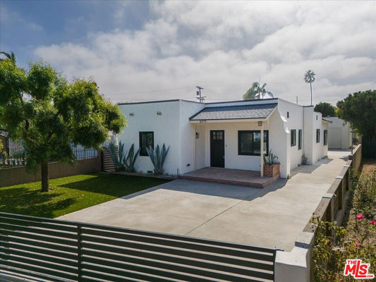 4275  Grand View Blvd, Los Angeles, CA 90066 - Beds: 4 - Baths: 3