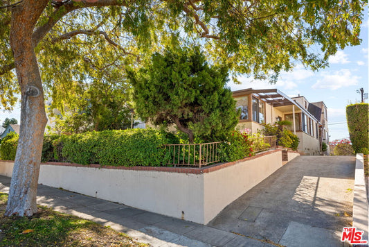 1621  Manning Ave, Los Angeles, CA 90024 - Beds: 4 - Baths: 4