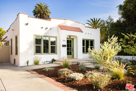 744  N Ogden Dr, Los Angeles, CA 90046 - Beds: 4 - Baths: 2