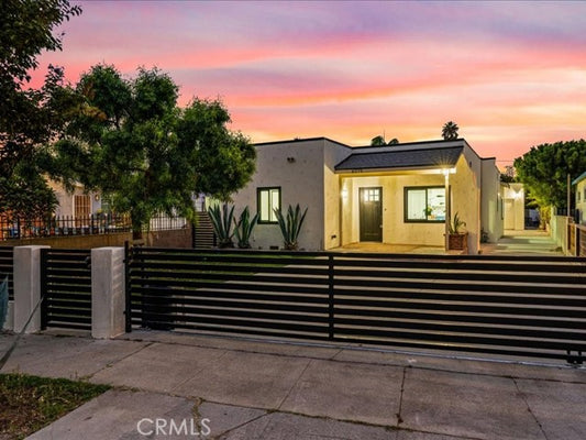 4275  Grand View Blvd, Los Angeles, CA 90066, - Beds: 4 - Baths: 3