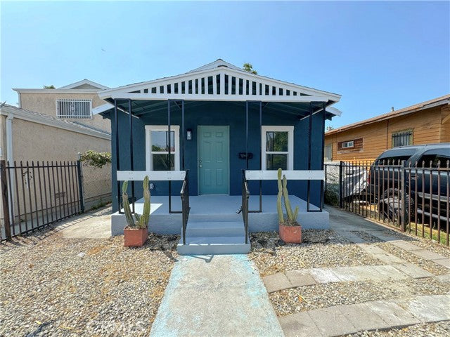 9537  Beach St, Los Angeles, CA 90002, - Beds: 3 - Baths: 2