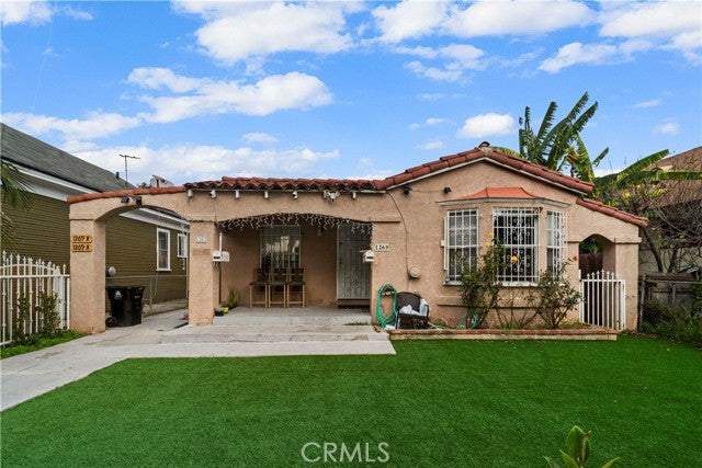 1267  E 56th St, Los Angeles, CA 90011, - Beds: 6 - Baths: 5