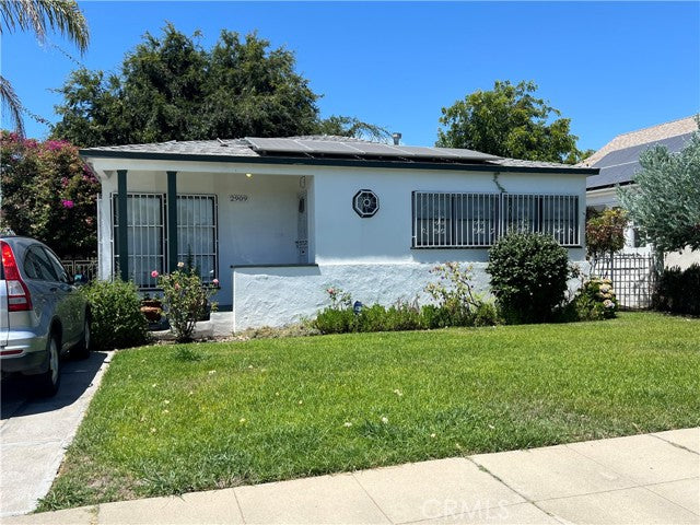 2909  8th Ave, Los Angeles, CA 90018, - Beds: 3 - Baths: 1