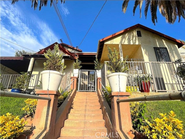 2820  Sierra St, Los Angeles, CA 90031 - Beds: 7 - Baths: 3