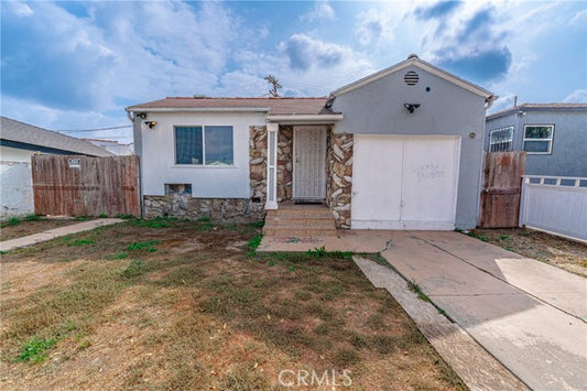 824  W 112th St, Los Angeles, CA 90044 - Beds: 2 - Baths: 1