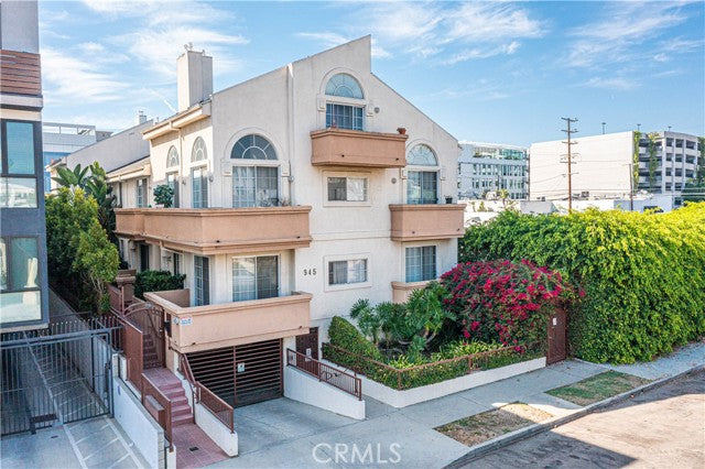 945  N Hudson Ave #104, Los Angeles, CA 90038, - Beds: 2 - Baths: 2