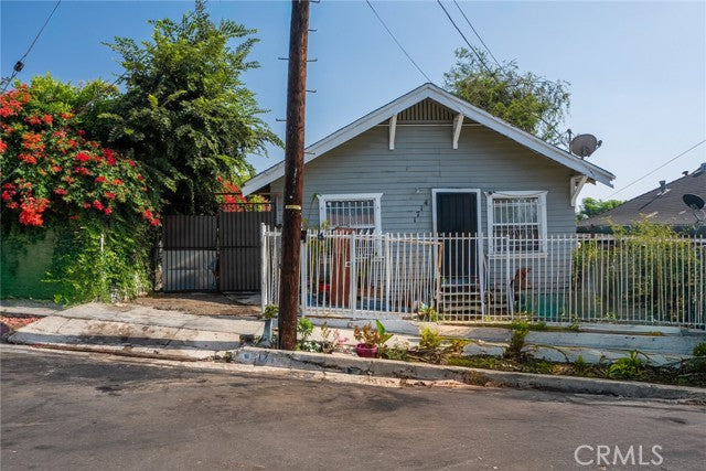 1714  Walton Ave, Los Angeles, CA 90006, - Beds: 2 - Baths: 2