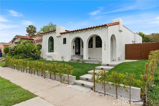 1676  S Crescent Heights Blvd, Los Angeles, CA 90035, - Beds: 3 - Baths: 2