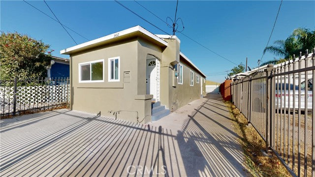 3432  Arlington Ave, Los Angeles, CA 90018, - Beds: 3 - Baths: 2