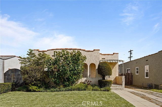 6710  4th Ave, Los Angeles, CA 90043, - Beds: 2 - Baths: 1