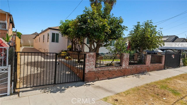 1012  Lord St, Los Angeles, CA 90033, - Beds: 5 - Baths: 3