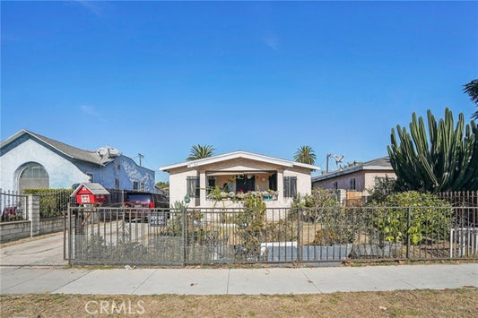 217  E 106th St, Los Angeles, CA 90003 - Beds: 2 - Baths: 1