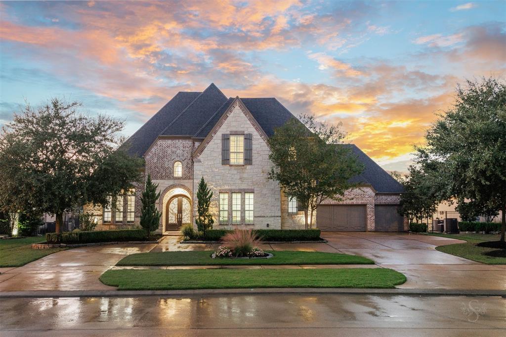 5407 Fleming Rock Lane, Fulshear TX, 77441 - 4 Beds - 6 Baths - 4,790 sqft