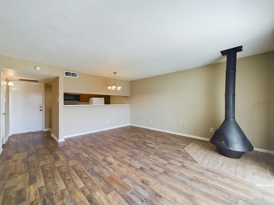 2824 S Bartell Drive # 32, Houston TX, 77054 - 1 Bed - 1 Bath - 700 sqft